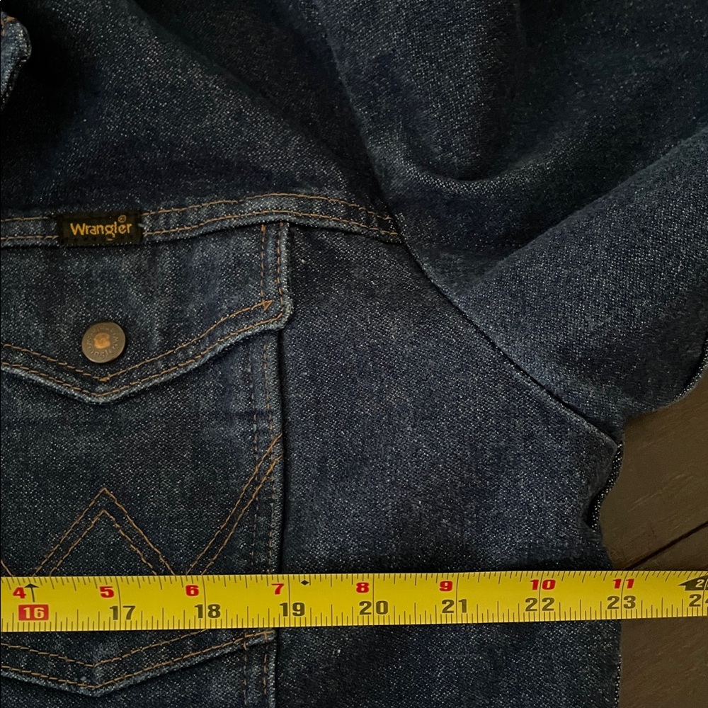 Wrangler Navy Blue Denim Jacket with Tan Corduroy Collar - Picture 3 of 6